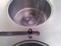 Duct cap tool, showing detail of subgate into product